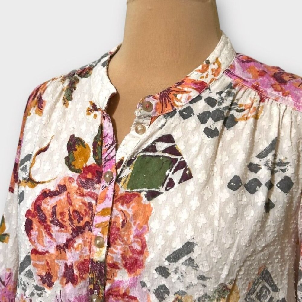 Pilcro Floral Button-Front Puff Sleeve Blouse in White and Pink - Picture 9 of 10